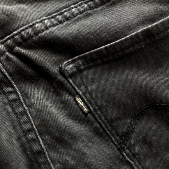 Levi’s Black High Rise Skinny Jeans - Picture 5 of 6